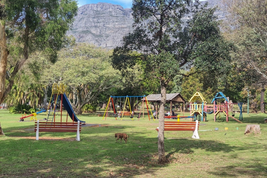 To Let 2 Bedroom Property for Rent in Oranjezicht Western Cape
